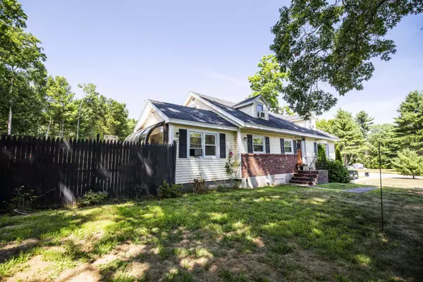 Pelham, NH 03076,87 Windham RD