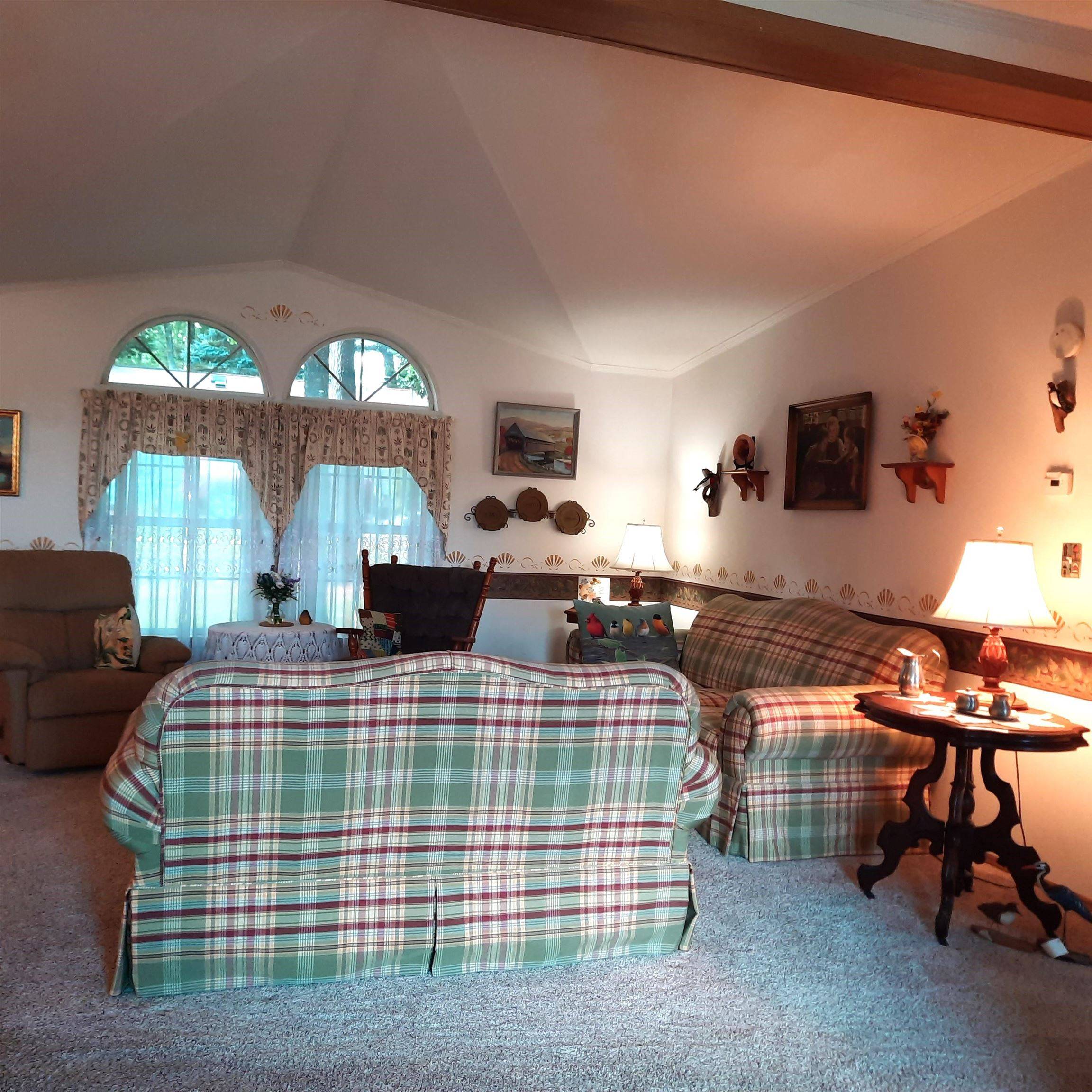 Rochester, NH 03868,4 Lark LN