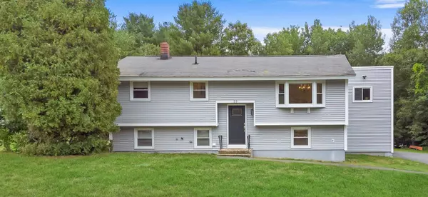 25 Mount Vernon DR, Pelham, NH 03076