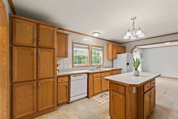 Pownal, VT 05261,61 Post DR