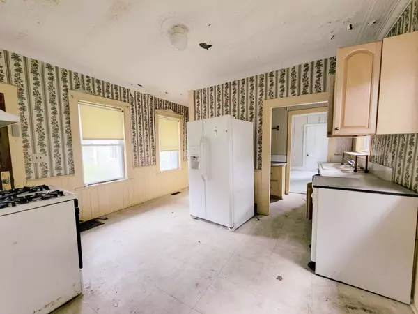 Glover, VT 05839,2880 Glover ST