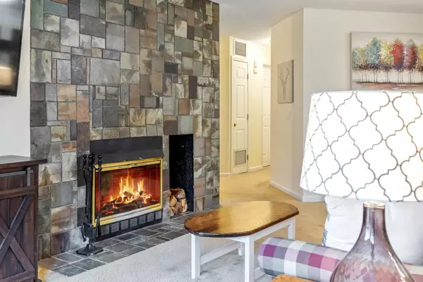 Ludlow, VT 05149,32 Route 103