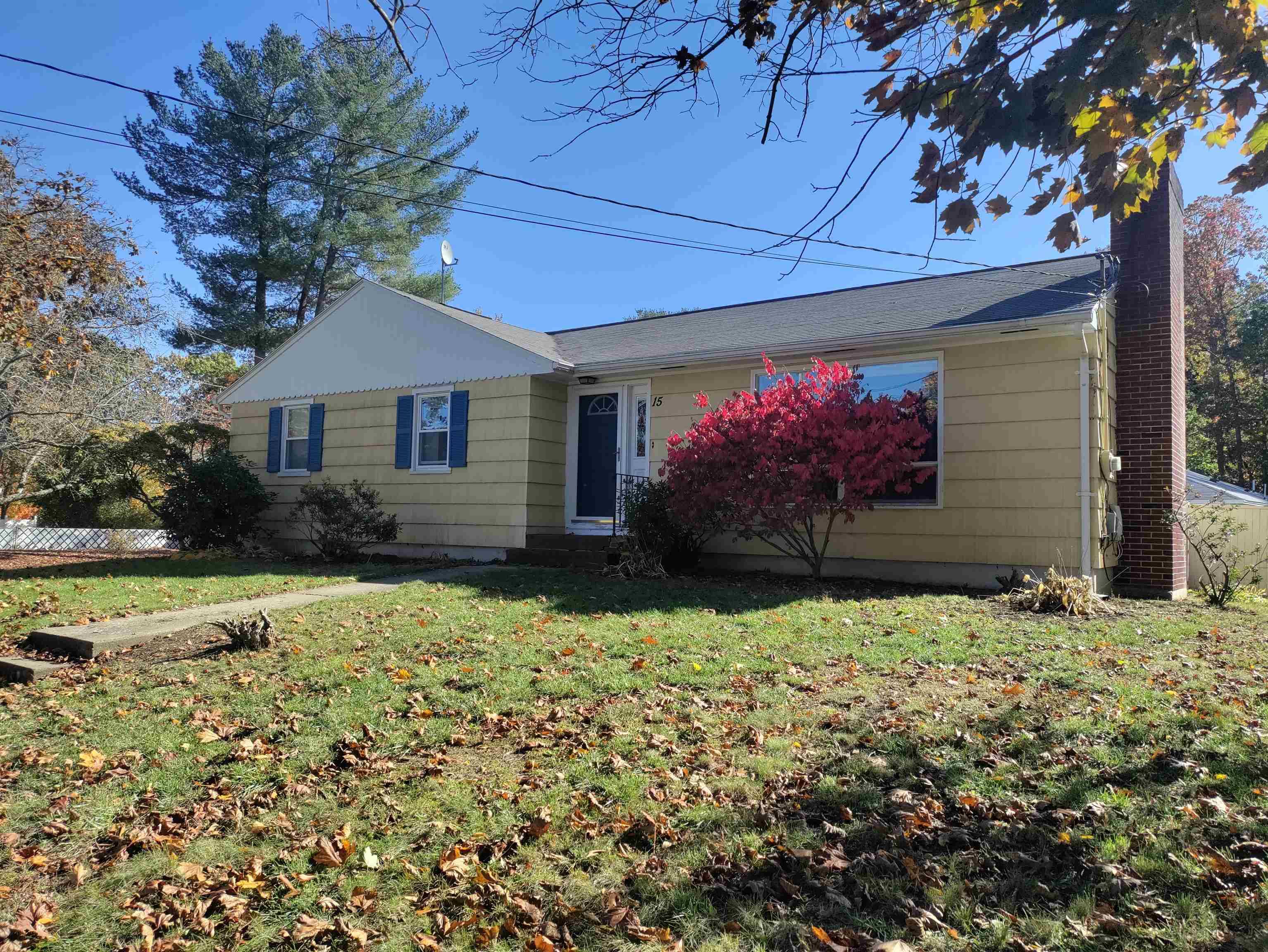 15 Ledge RD, Hudson, NH 03051