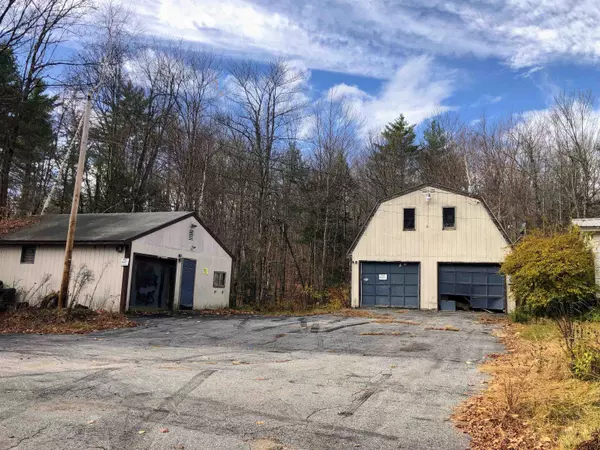 Charlestown, NH 03603,1040 South Hemlock RD