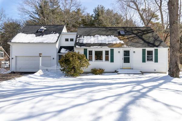 17 Mill RD, North Hampton, NH 03862