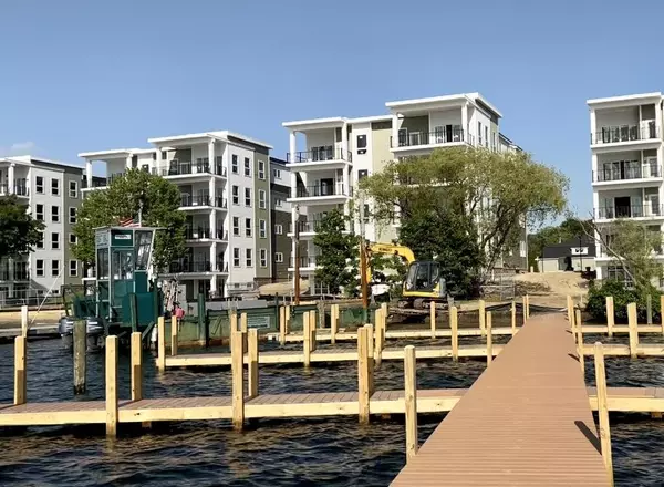 Laconia, NH 03246,1332 Union AVE #Unit 6