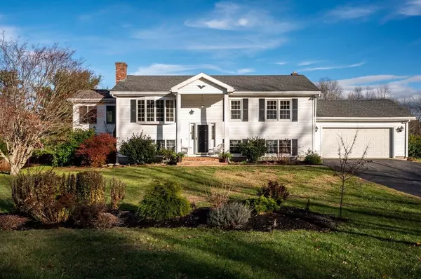 Hampton Falls, NH 03844,13 Martha's CT