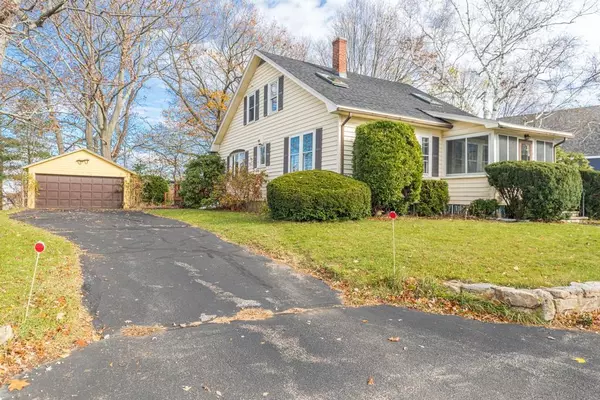 Portsmouth, NH 03801,277 Aldrich RD