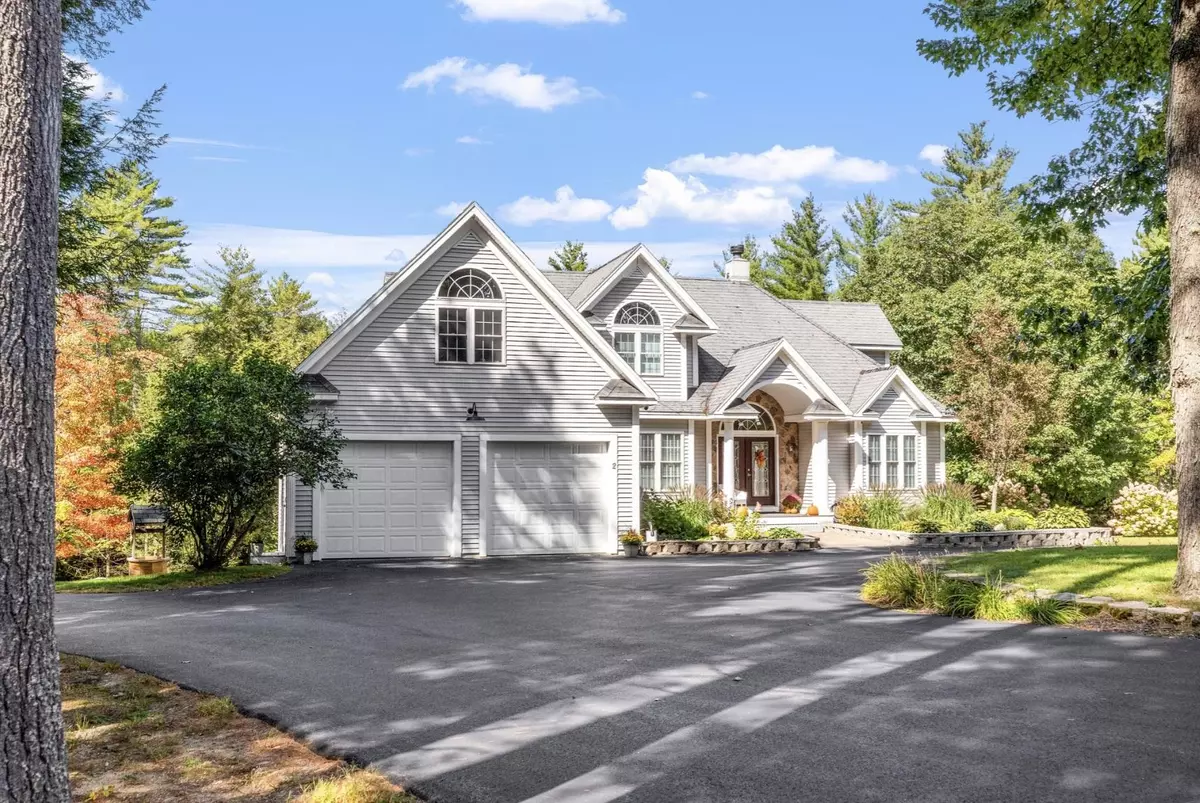 Brookfield, NH 03272,2 Holly LN