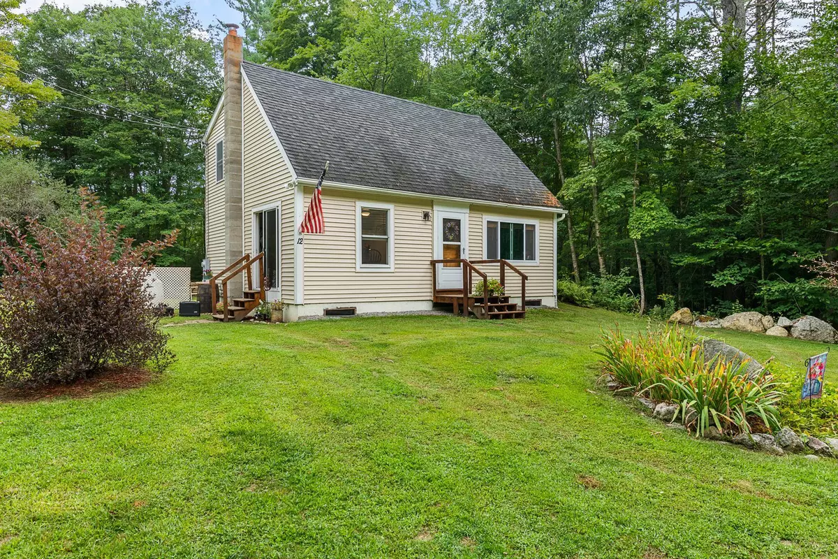 Sutton, NH 03260,12 Charles AVE