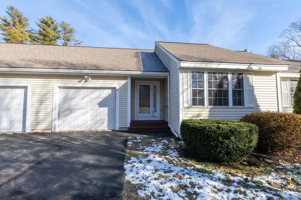 27 Forrest ST, Hampstead, NH 03826