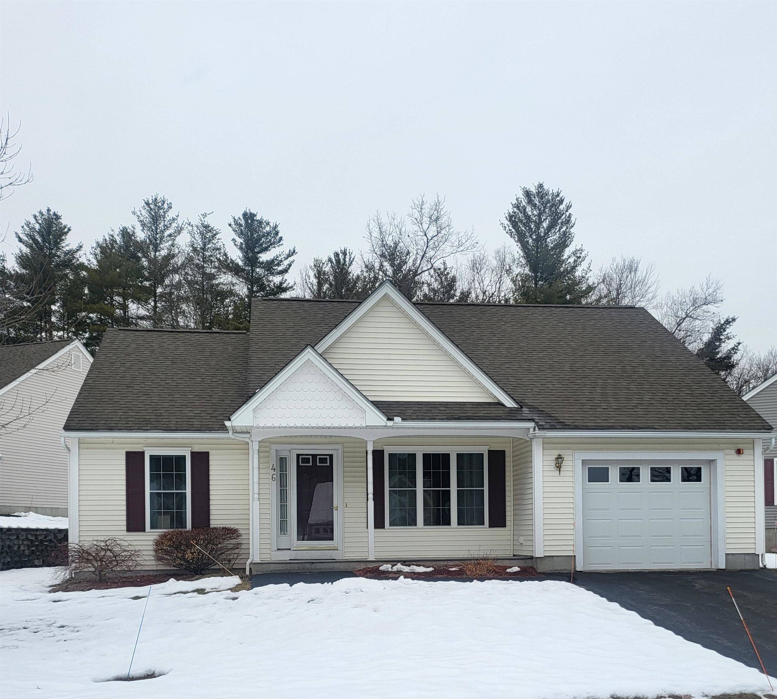 46 Dixon DR, Litchfield, NH 03052