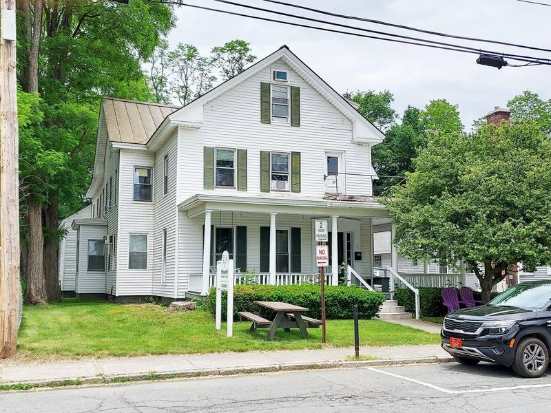 32 Walnut ST, Brattleboro, VT 05301