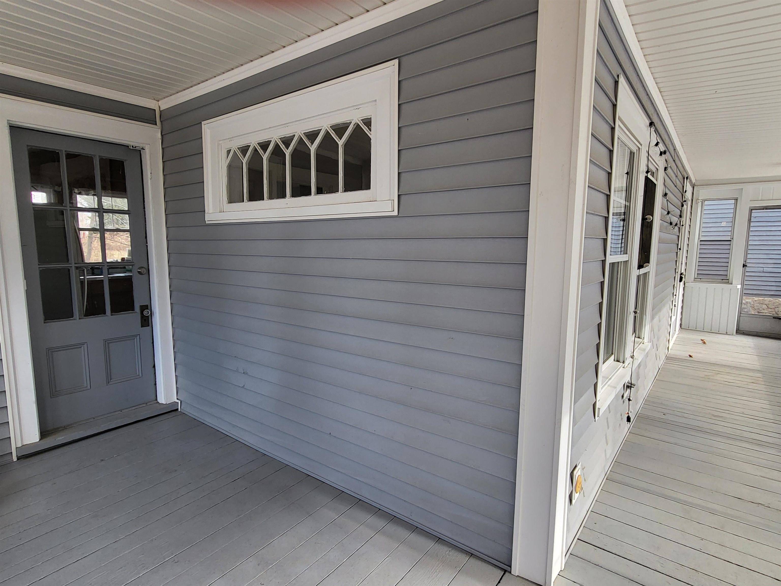 3 Maple AVE, Hudson, NH 03051