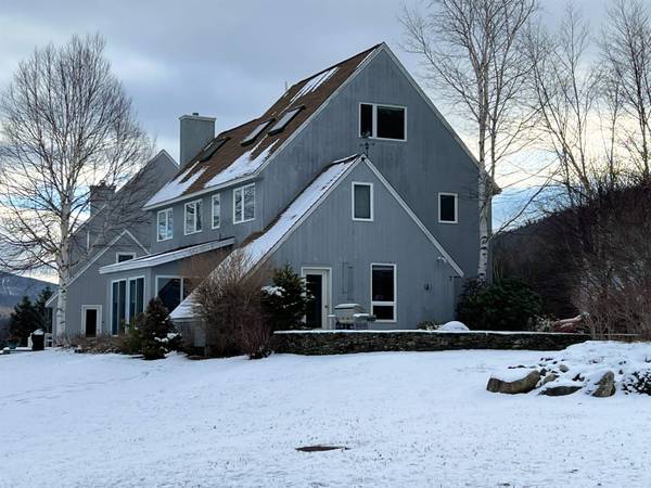 7 Rocky's Point RD, Plymouth, NH 03264