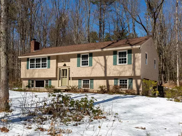 31 Wednesday Hill RD, Lee, NH 03861