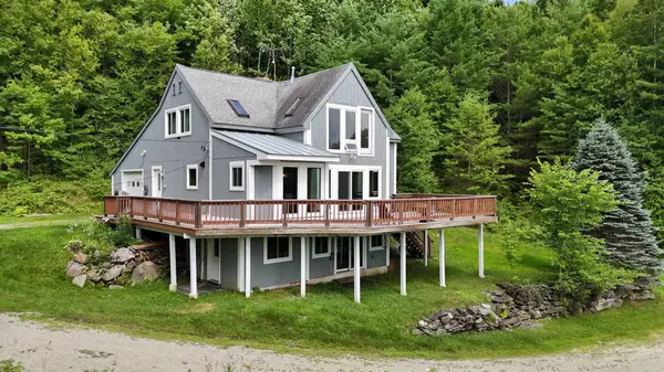 14 Adams Hill RD, Newfane, VT 05345