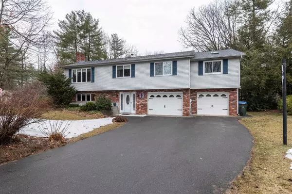 4 Aspen CIR, Londonderry, NH 03053