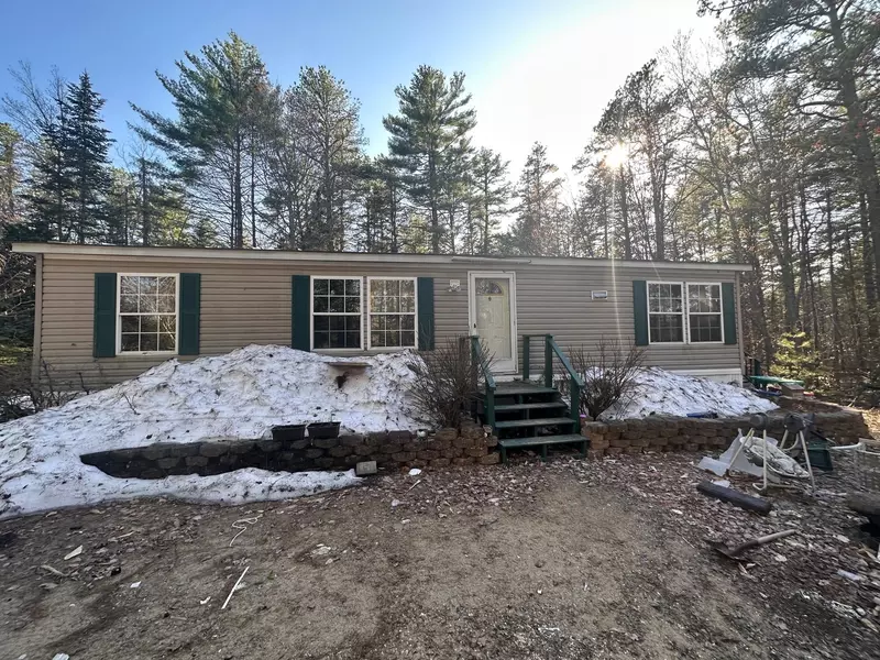 16 Acorn LN, Madison, NH 03849