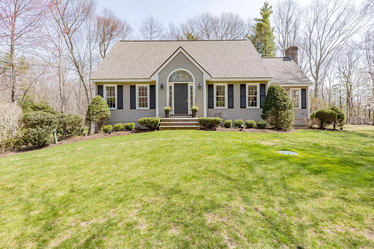 Atkinson, NH 03811,2 Windmill LN