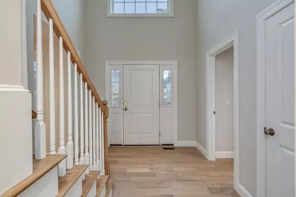 Hudson, NH 03051,287 Standish LN #187-10-11