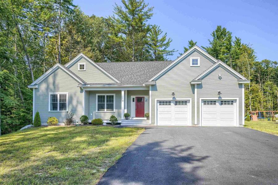 9 Captain Bannon CIR, Merrimack, NH 03054