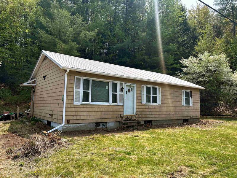 204 Spoonerville RD, Springfield, VT 05150