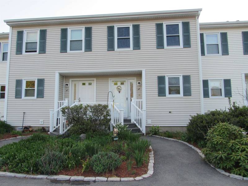 6 PLEASANT ST #A4, Hooksett, NH 03106