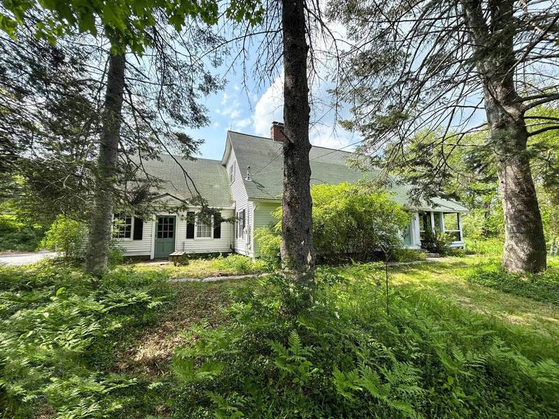 566 Hanover Center RD, Hanover, NH 03755