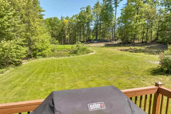 Wilton, NH 03086,15 Carriage Hill RD