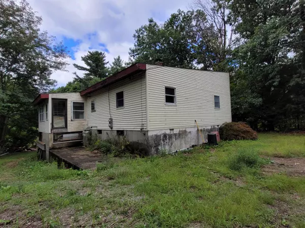 Candia, NH 03034,624 North RD