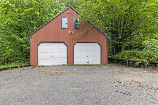 Milton, NH 03851,18 Bourdeau DR