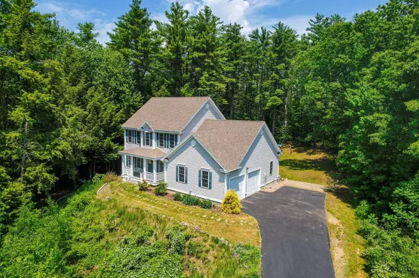 10 Pond RD, Raymond, NH 03077