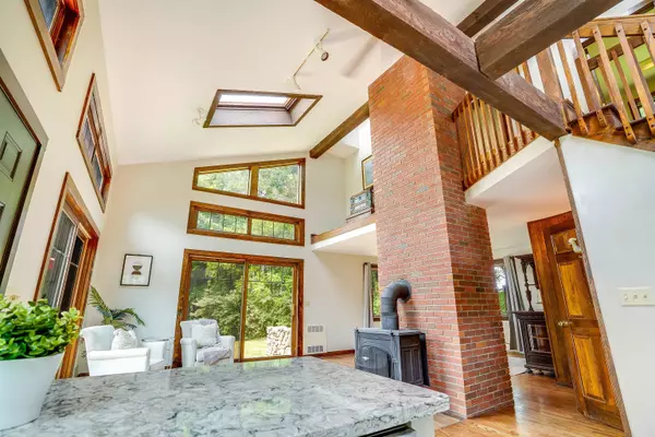 Mont Vernon, NH 03057,7 Wilton RD