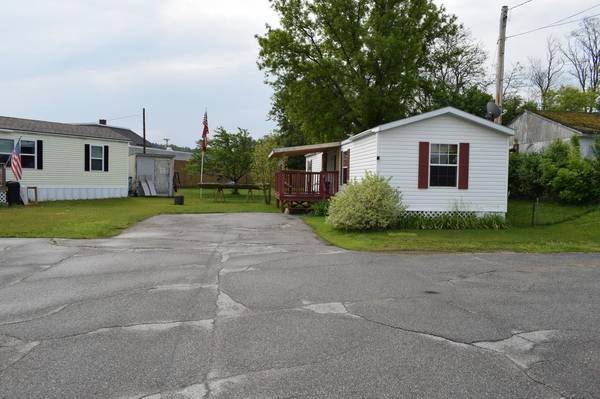 37 Coreys Mobile Home PARK, Littleton, NH 03561