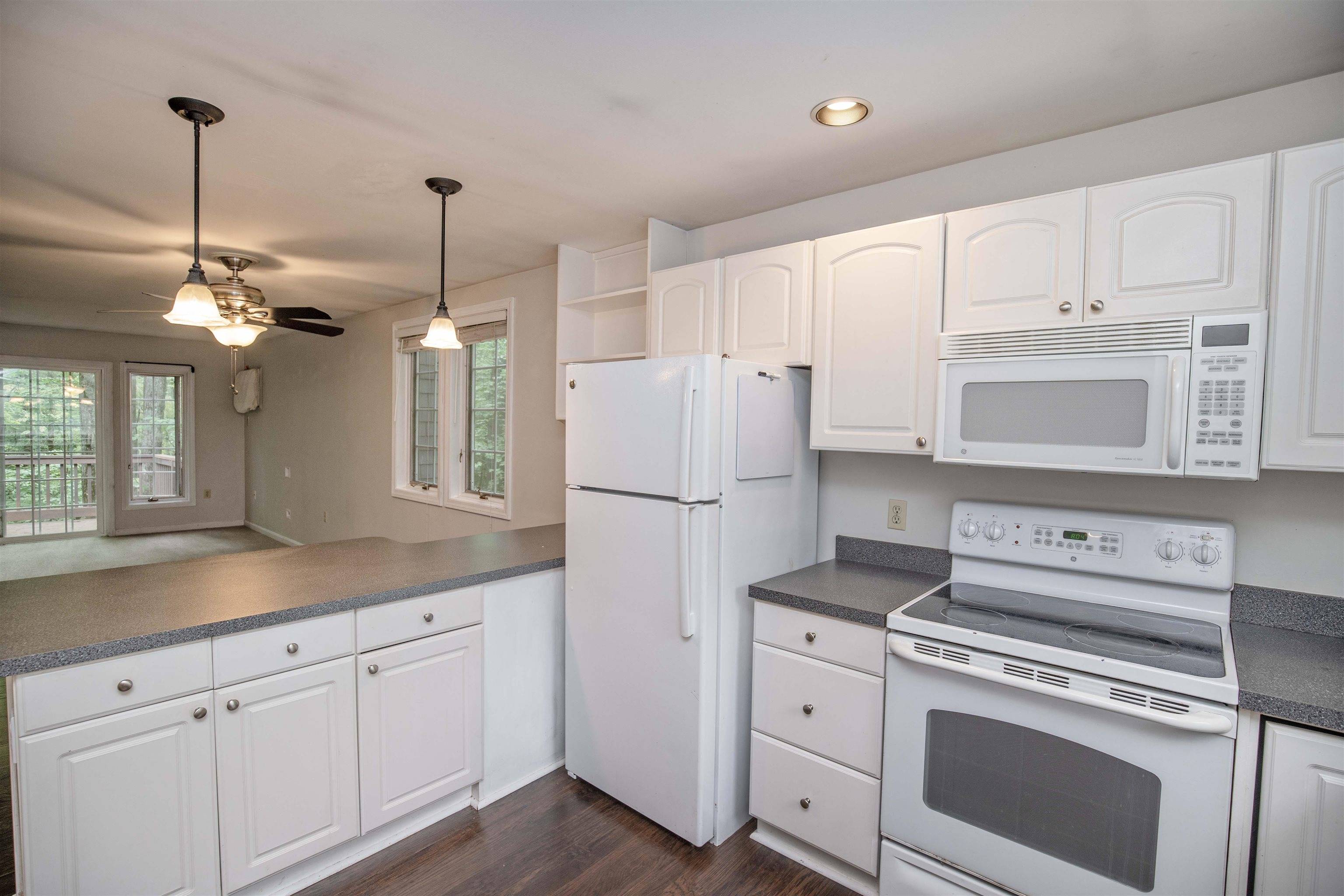 Hooksett, NH 03106,1465 Hooksett RD #161