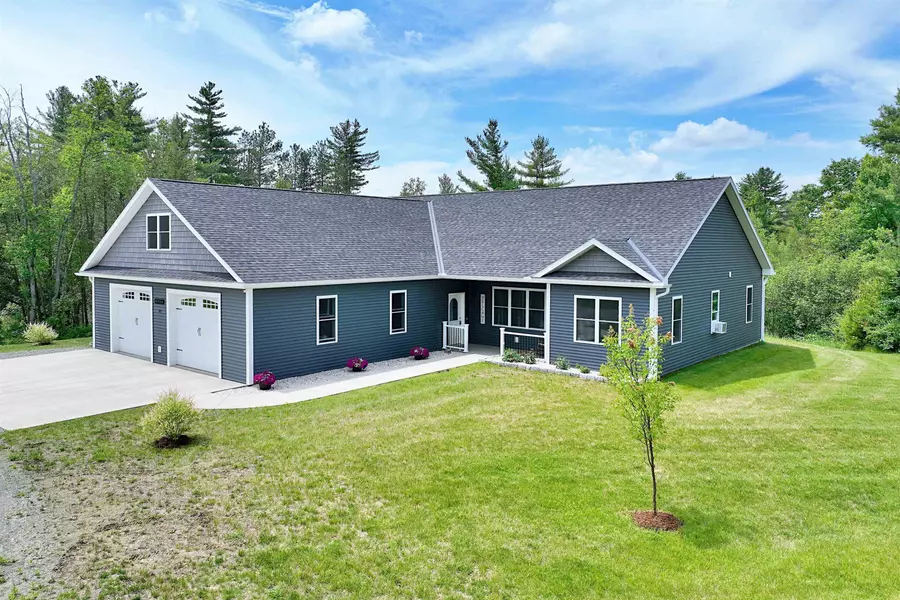 165 Apple Field DR, Derby, VT 05829