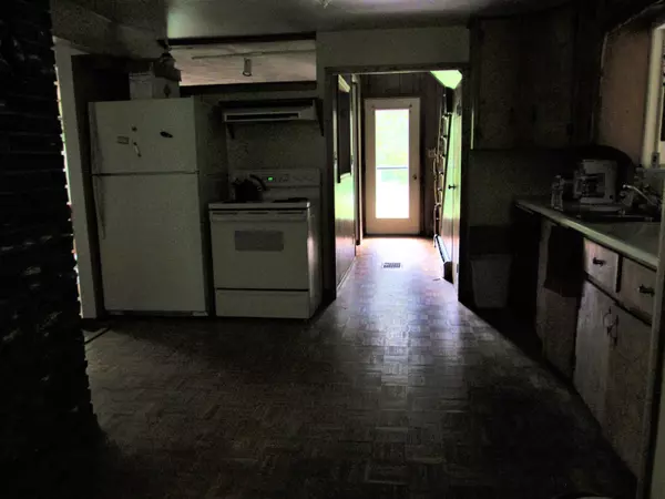 Berlin, NH 03570,58 Hemlock LN