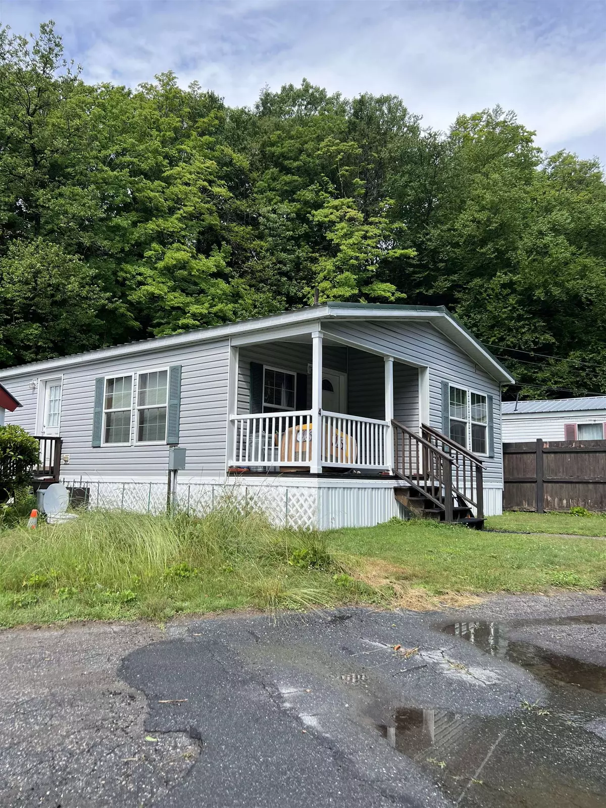 Brattleboro, VT 05301,4 Crescent DR