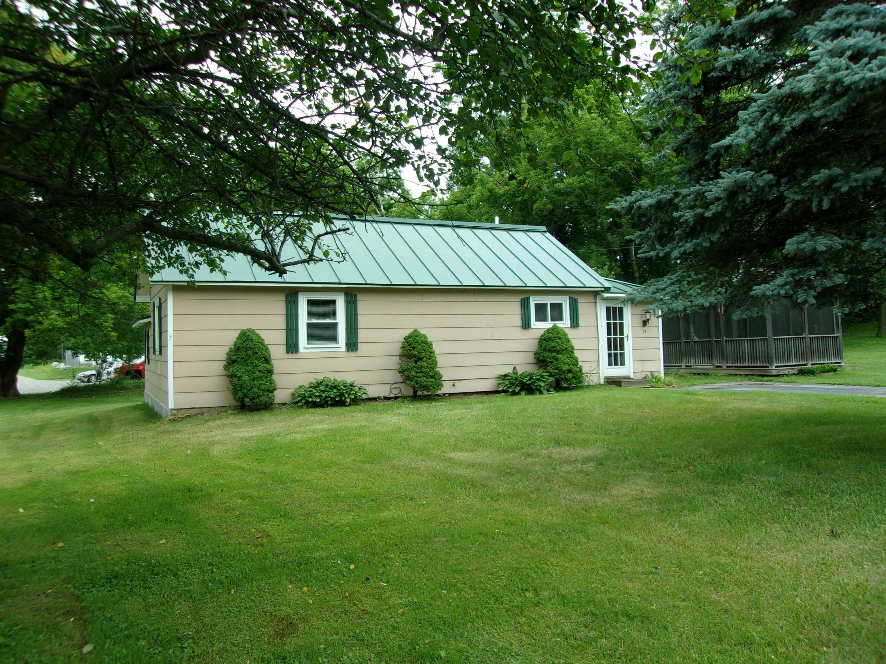 Castleton, VT 05735,74 Route 30 South