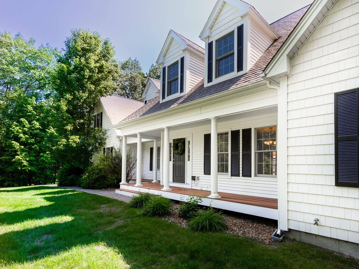 Brentwood, NH 03833,77 Mohawk LN