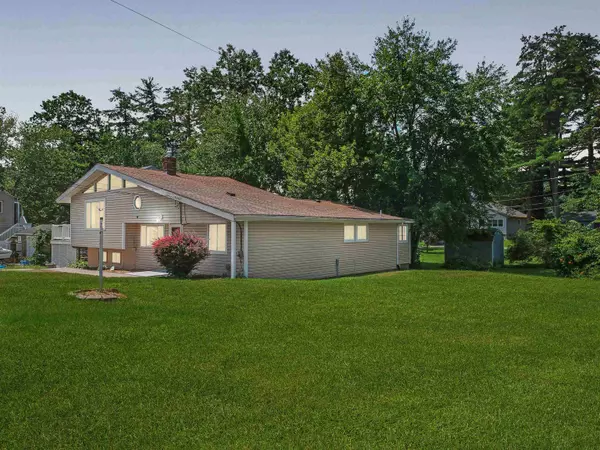 18 Alfred DR, Salem, NH 03079