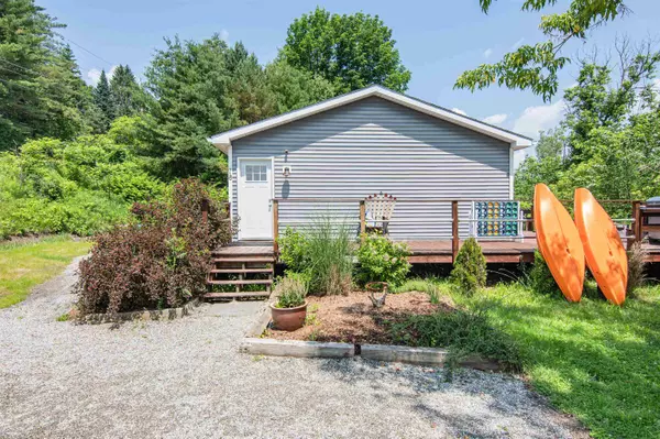 Waterbury, VT 05676,78 Blush HL