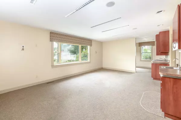 Laconia, NH 03246,376-394 Union AVE