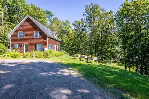 Pomfret, VT 05053,167 Limey LN