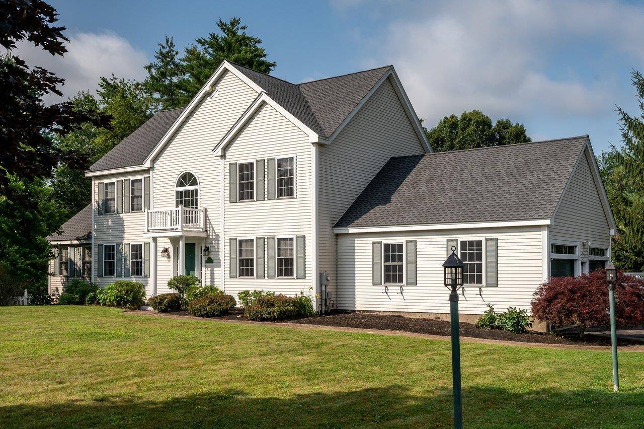20 Gallant DR, Brentwood, NH 03833