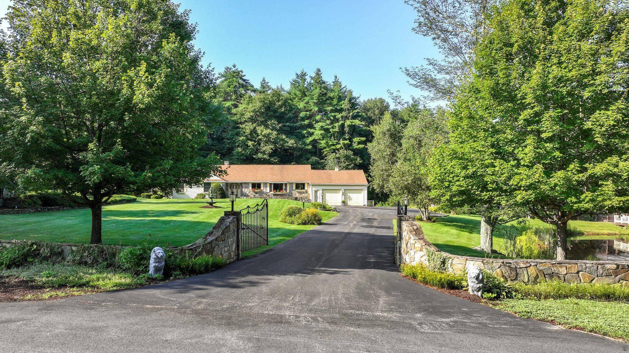 Brentwood, NH 03833,146 Scrabble RD