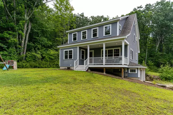 48 Juniper LN, Barrington, NH 03825