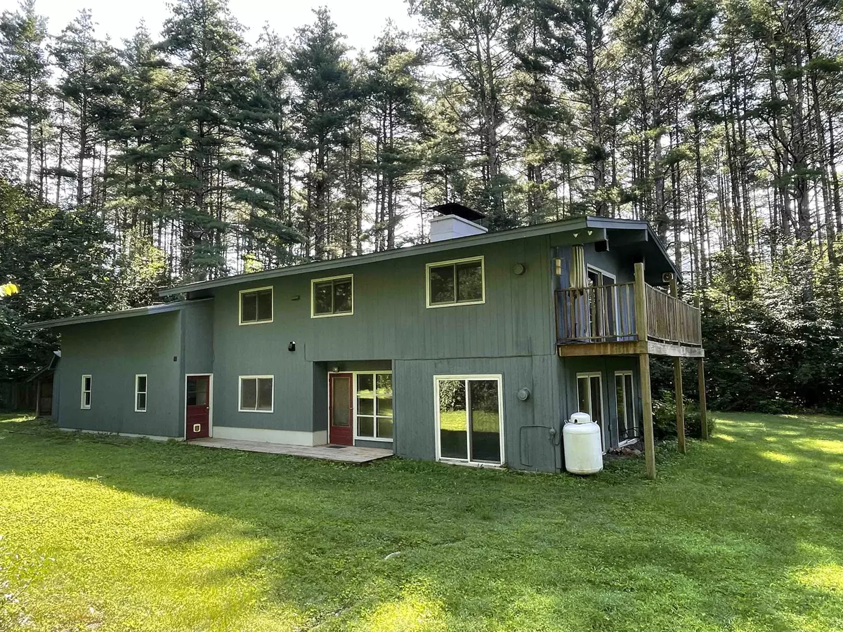 Brookline, VT 05345,31 Harris Hill RD