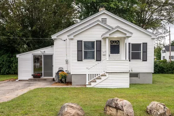 Farmington, NH 03835,40 Summer ST